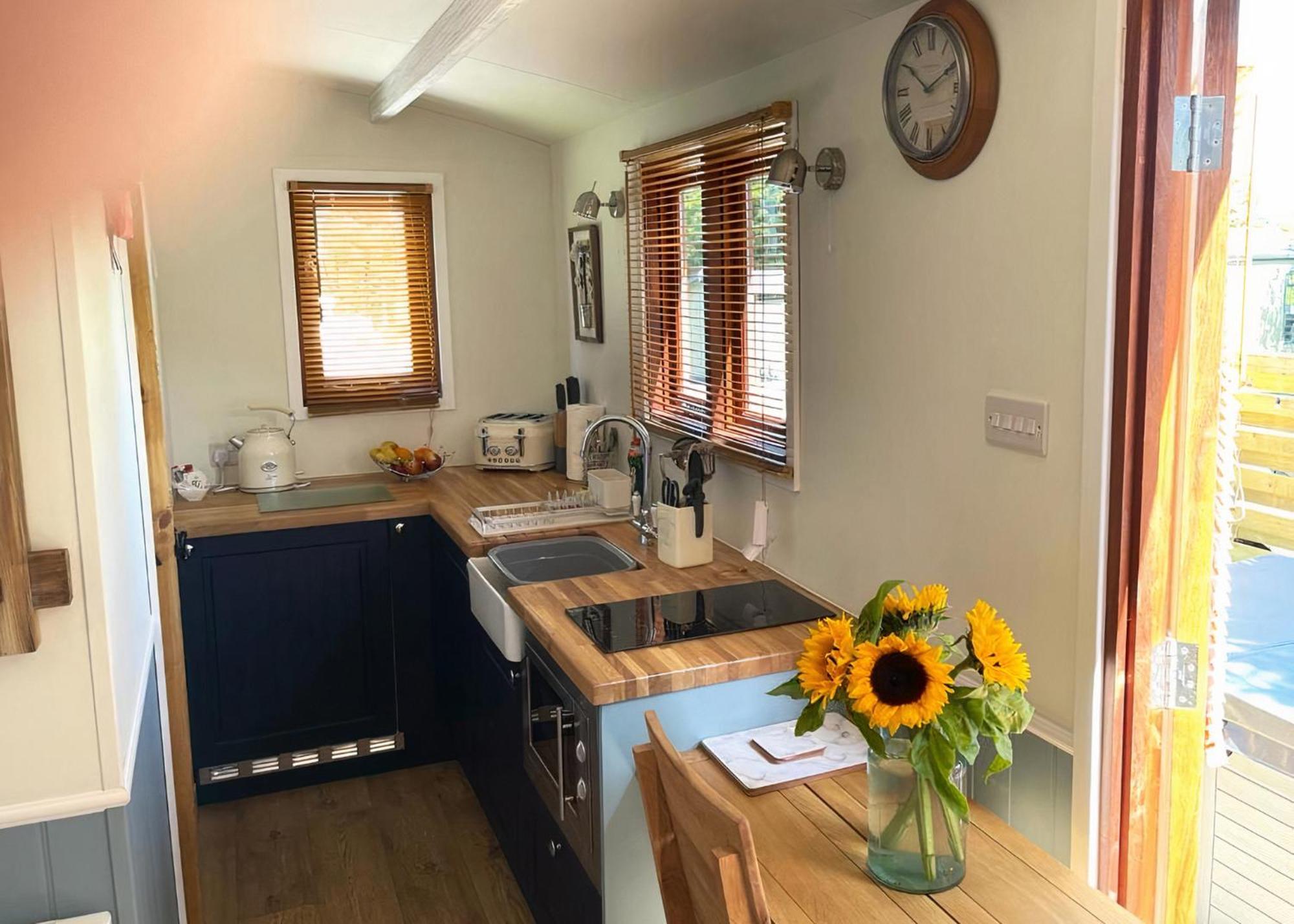 One-Bedroom Holiday Home 2