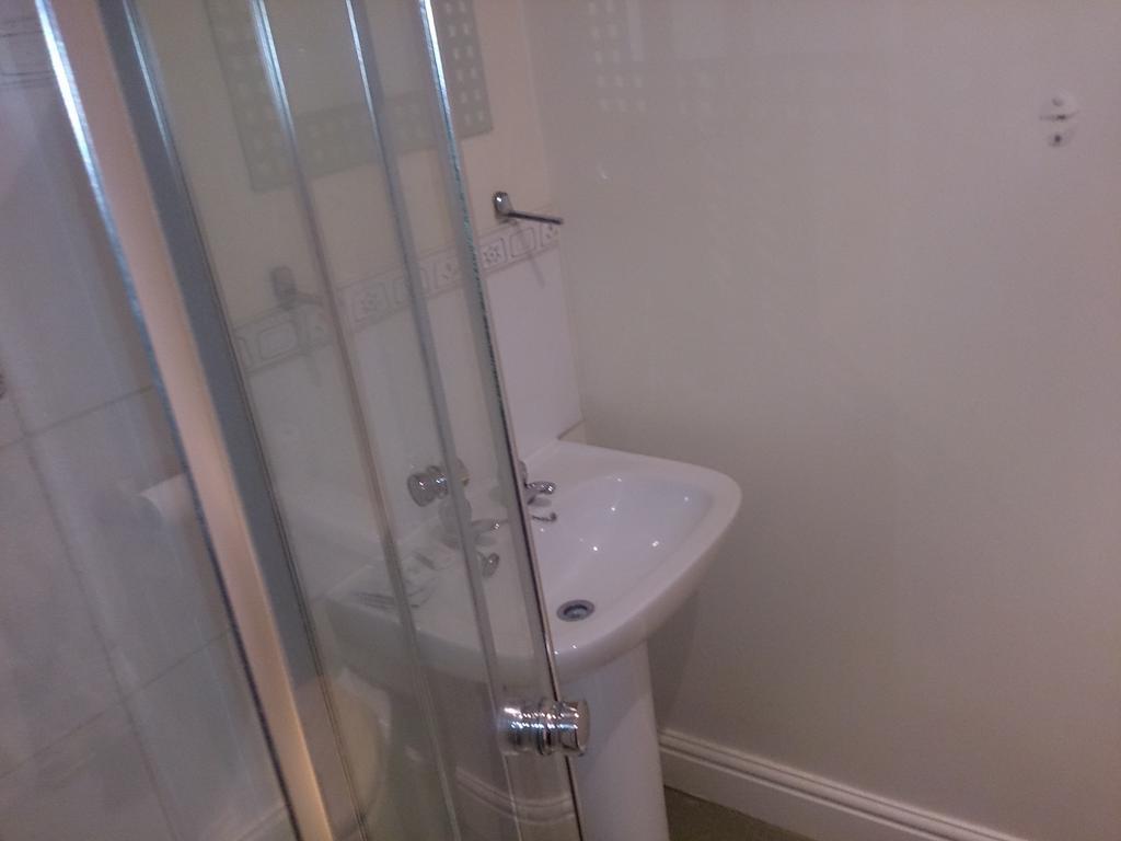 Standard Family Room for 4,235715873:JPEG