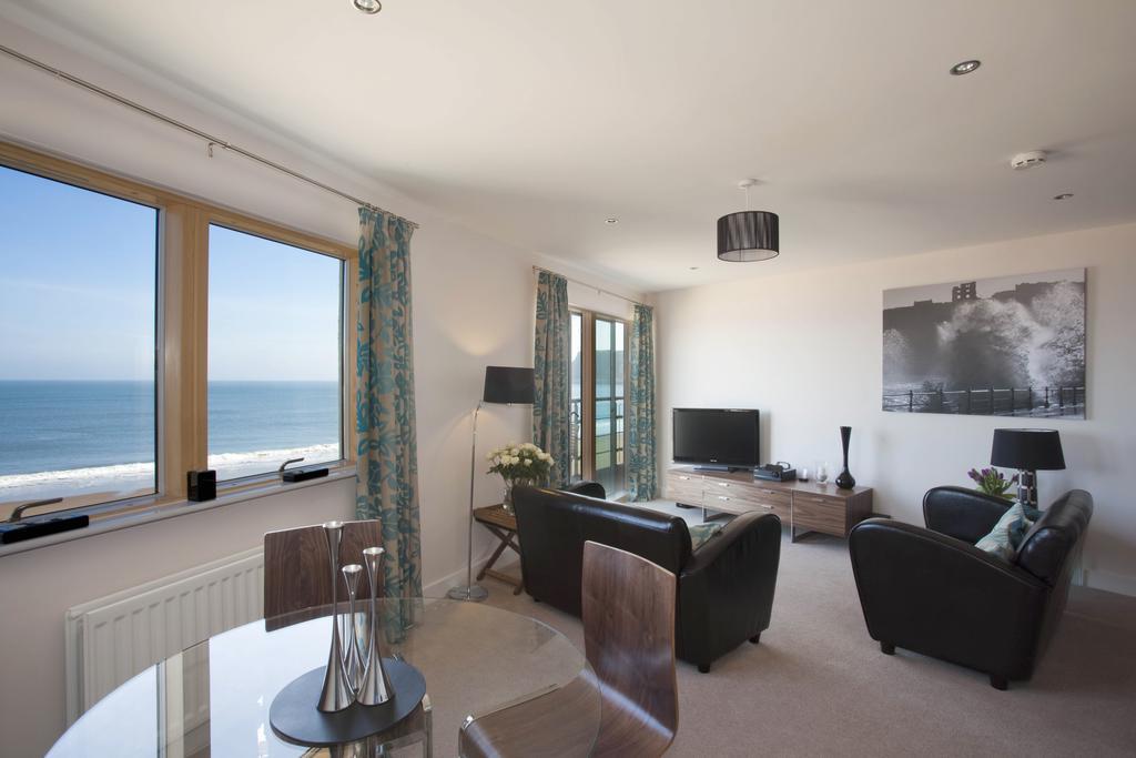 Two-Bedroom Apartment Sea View