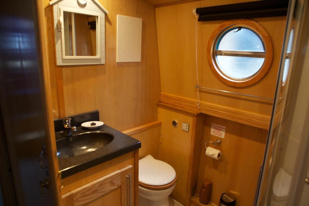 Houseboat Laila Mai