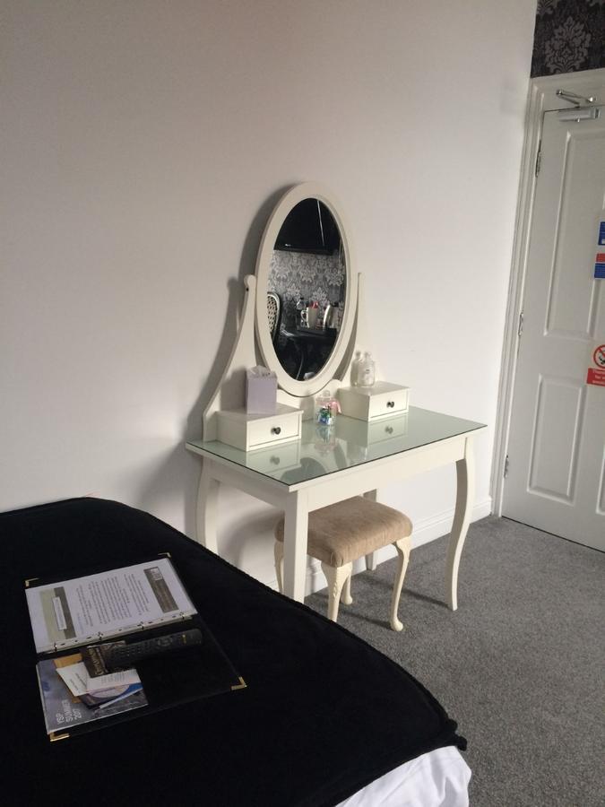 Single Room,508392798:JPEG