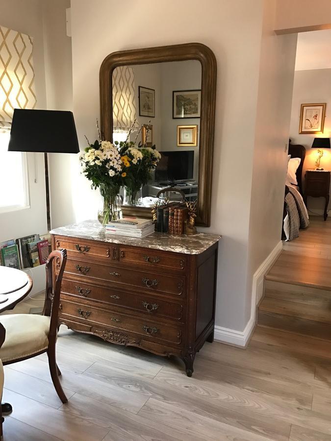 Deluxe Apartment Flat 4