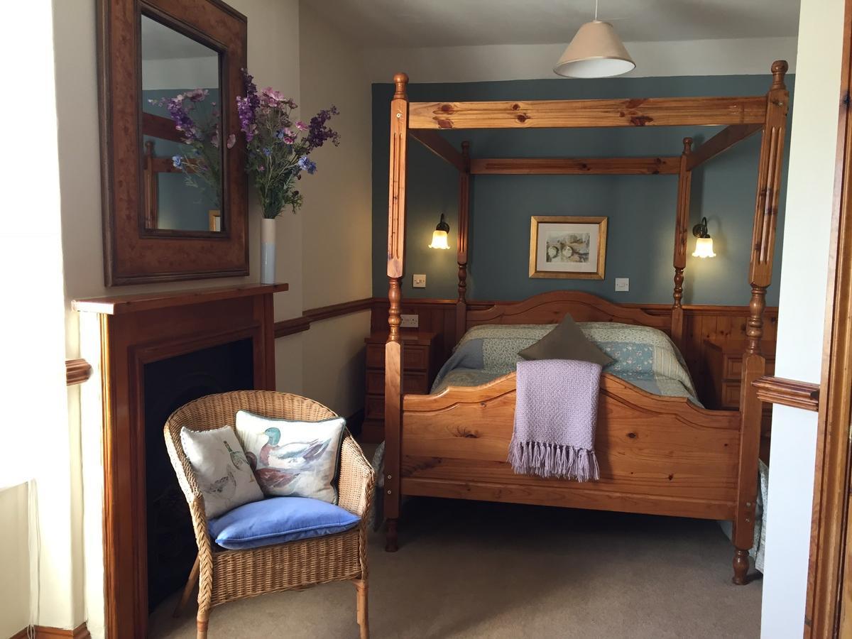 Four Poster Double Room River View