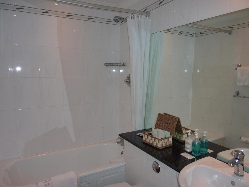 Double Room with Four Poster Bed
