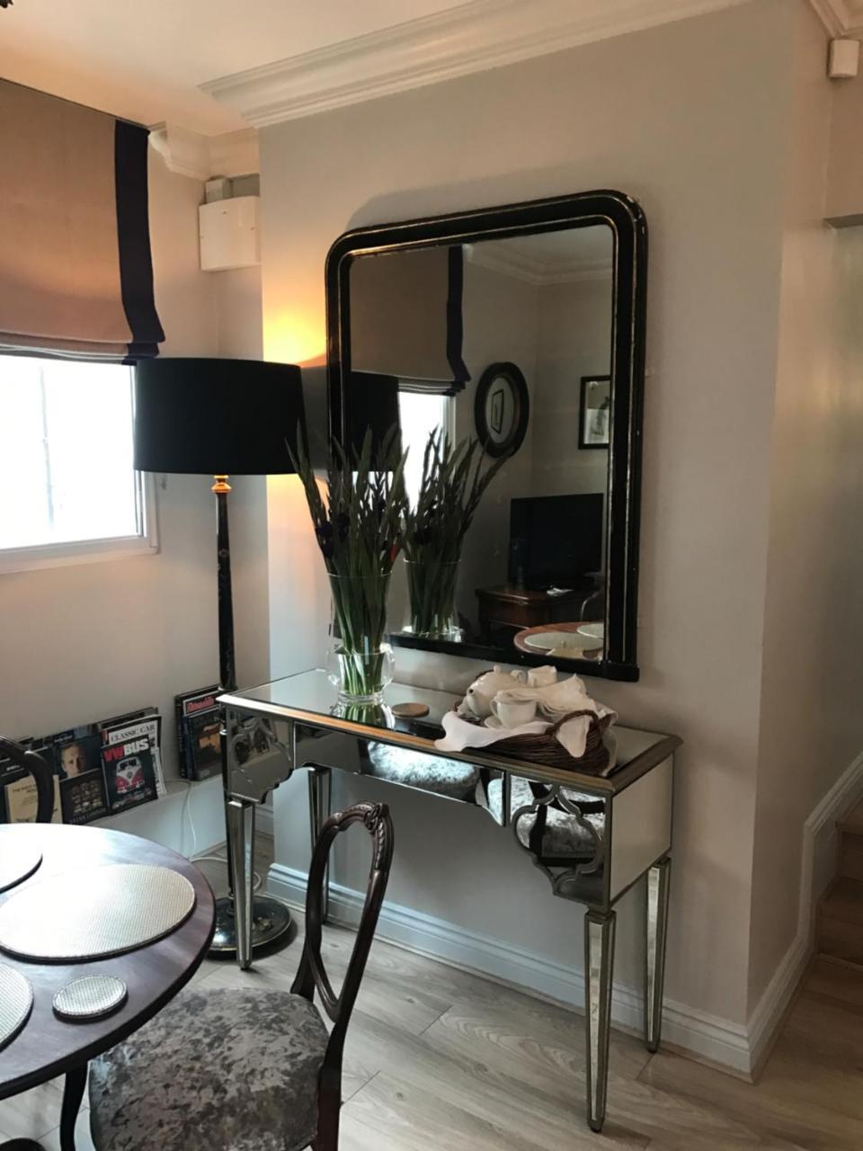 Deluxe Apartment Flat 2