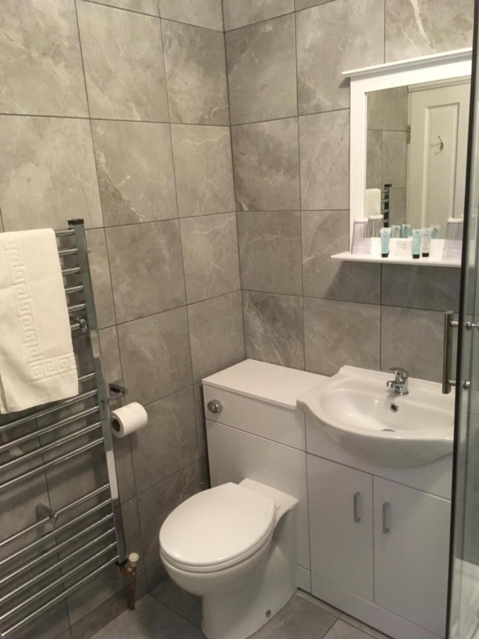 Large Double Room,770199205:JPEG