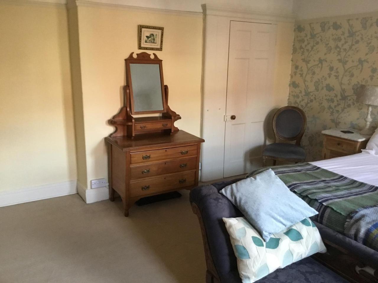 Deluxe Double or Twin Room Garden View
