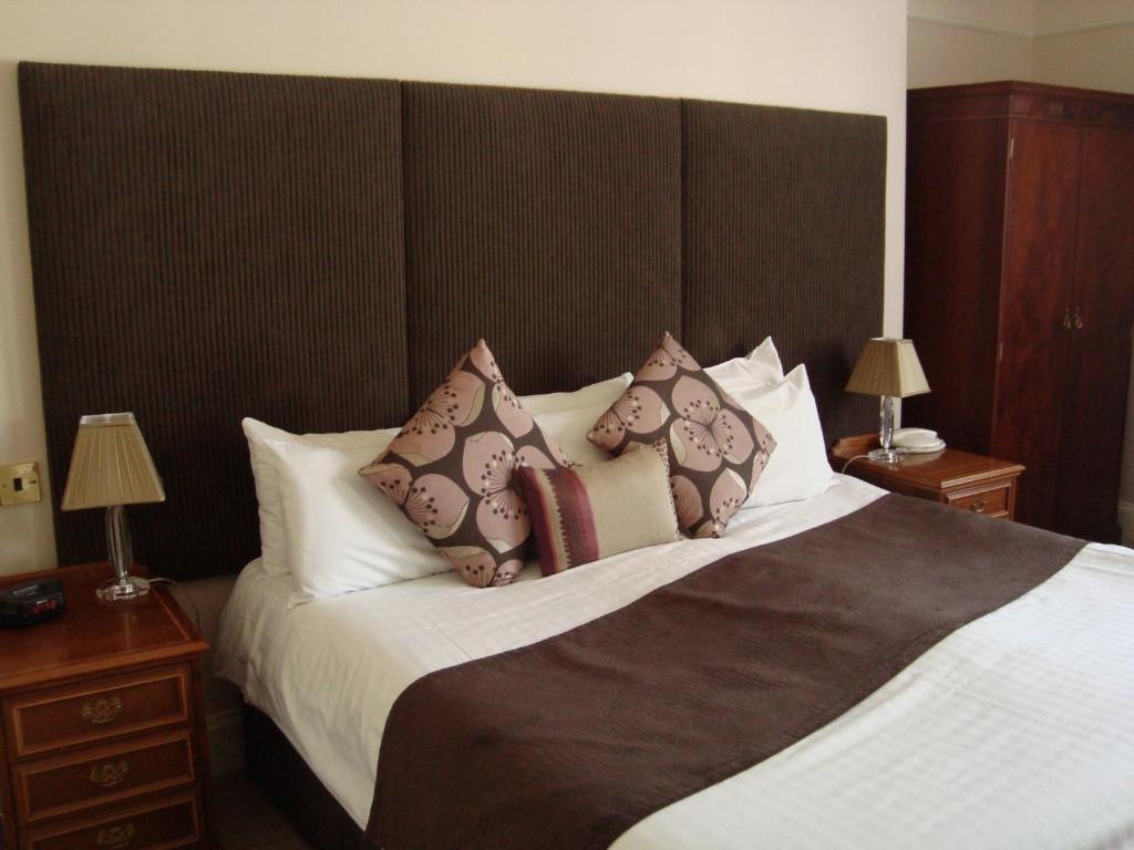 Double Room,9895488:JPEG