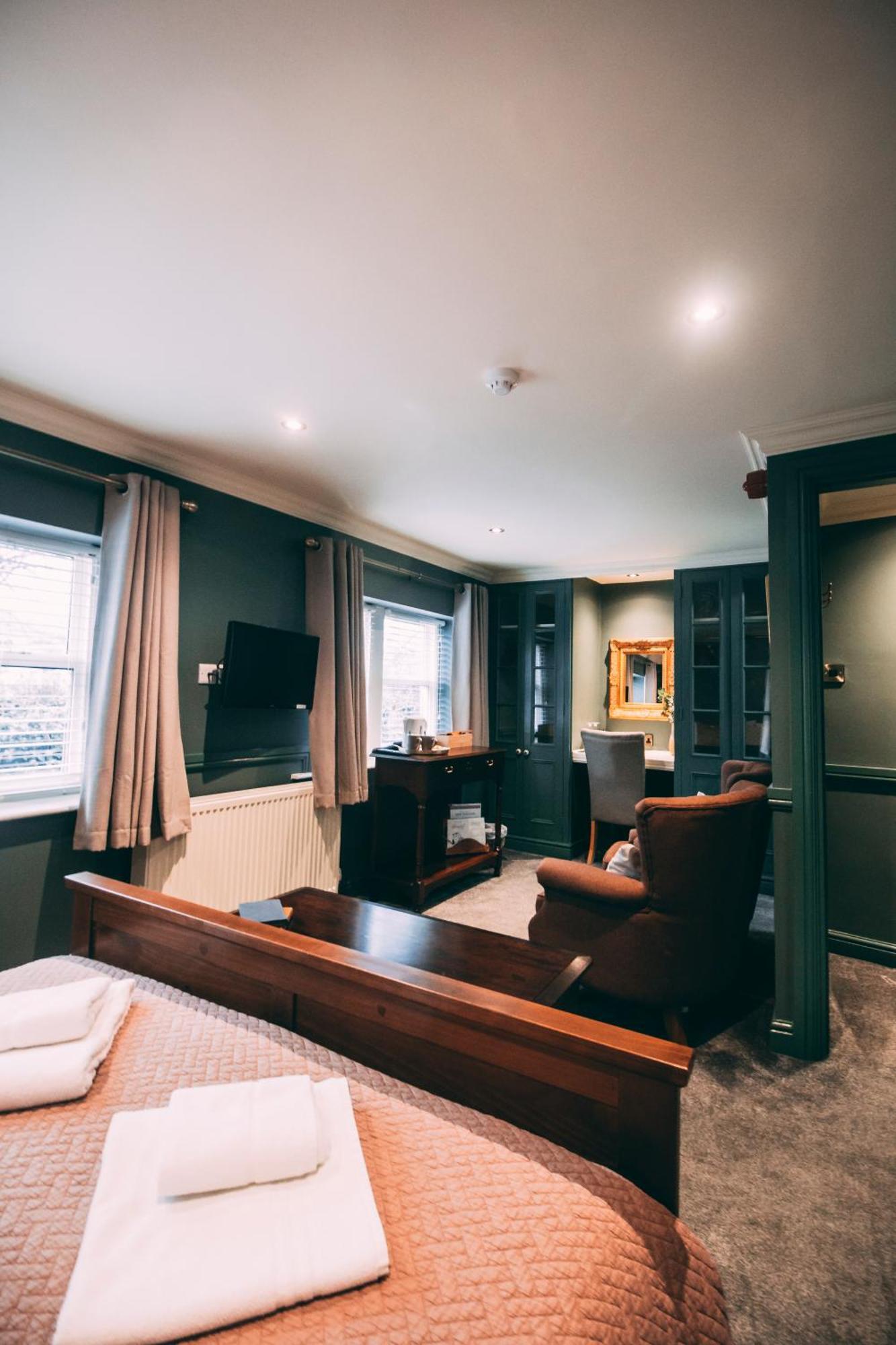 Parsonage View King Suite