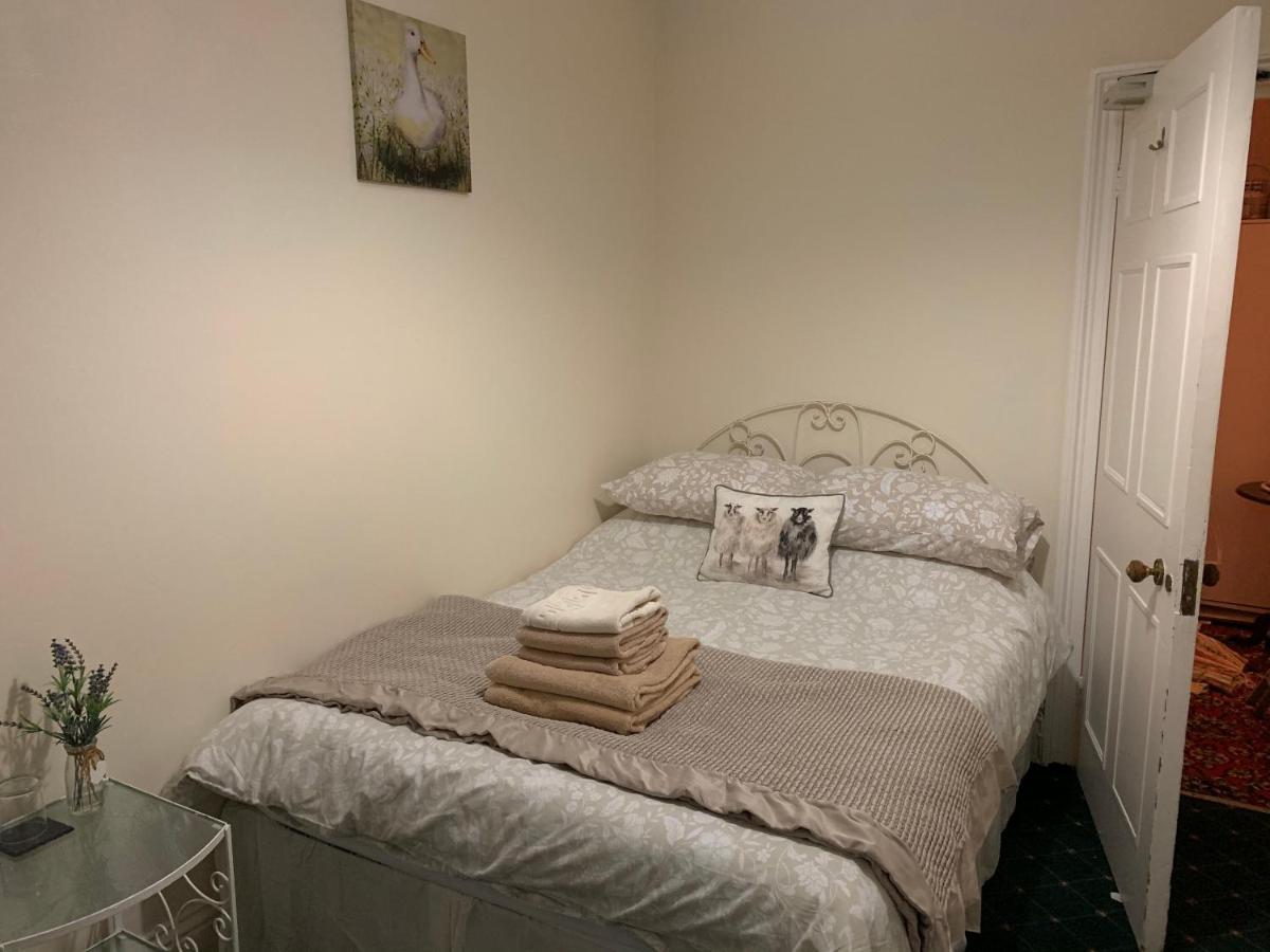 Double Room Private External Bathroom