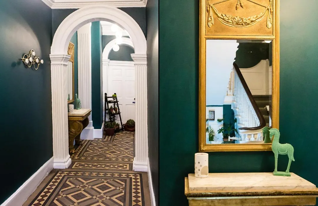 Luxury Travel Emporium Yo1 - Exquisite 400 Year Old, City Centre Townhouse-1