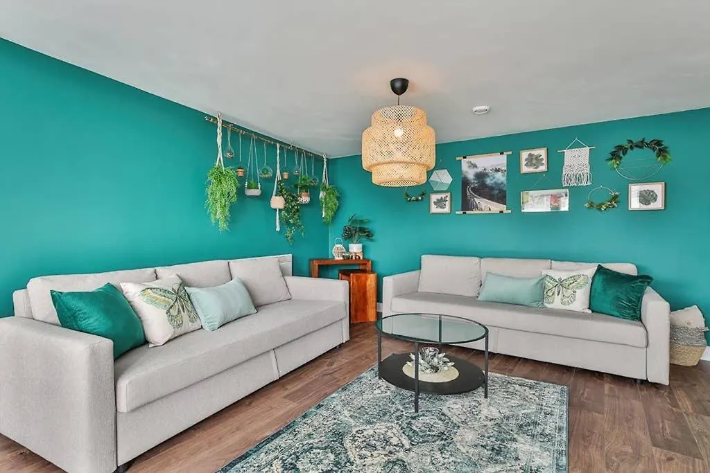 The Exclusive Gem Of Leeds - Sleeps 8-1