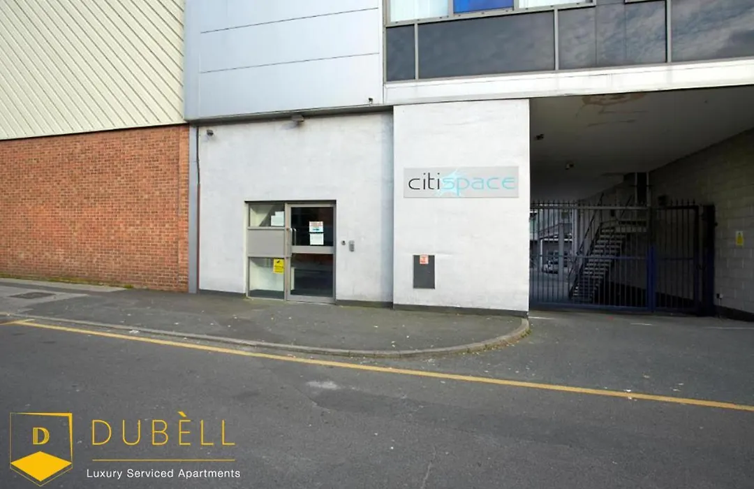 The Cakide: Cozy Serviced Apartments with Netflix in Leeds-1