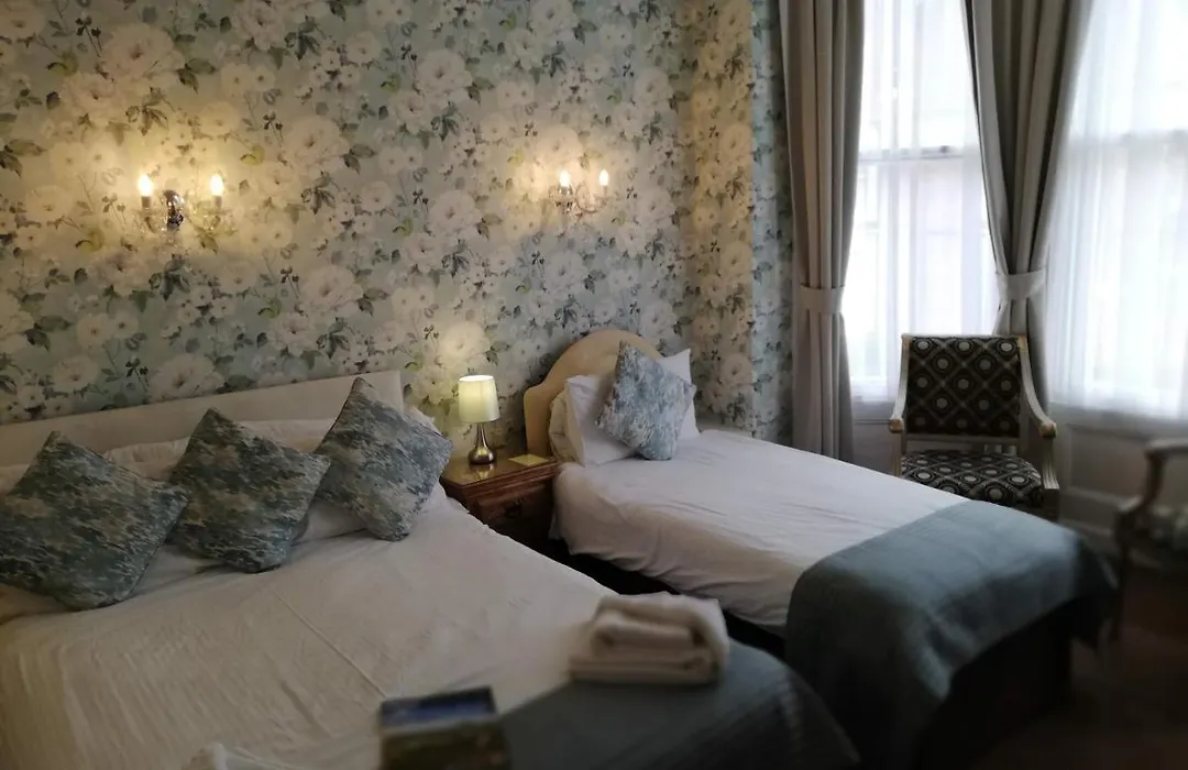 Esplanade Gardens B&B-1