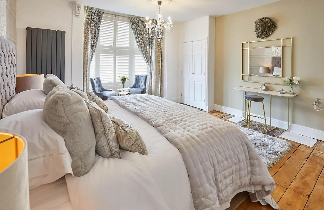 Host & Stay - Apartment 2, 15 Prospect Hill-1