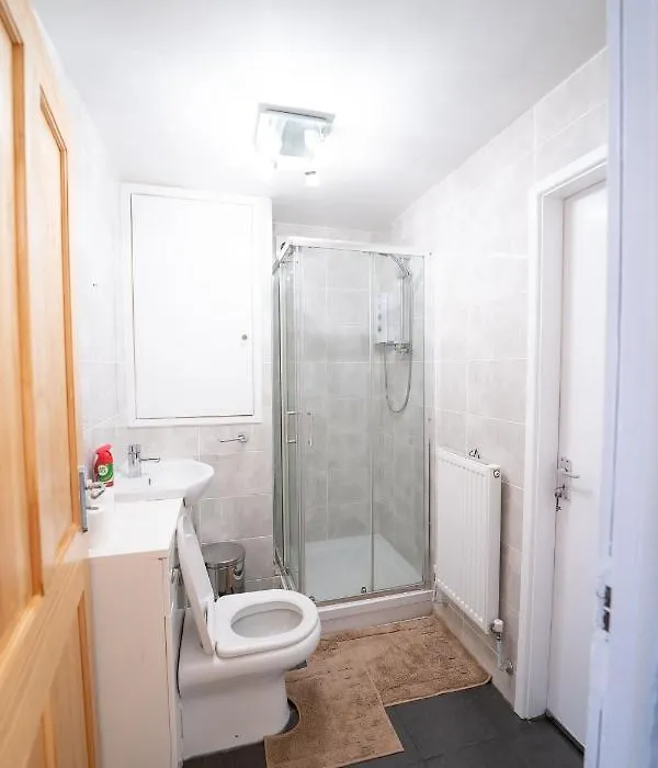 Longley Farm View -Spacious 3 Bed Property-1