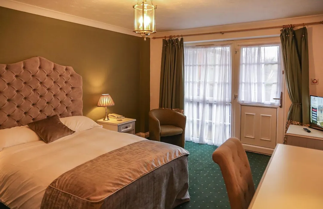 Garrison Hotel-1