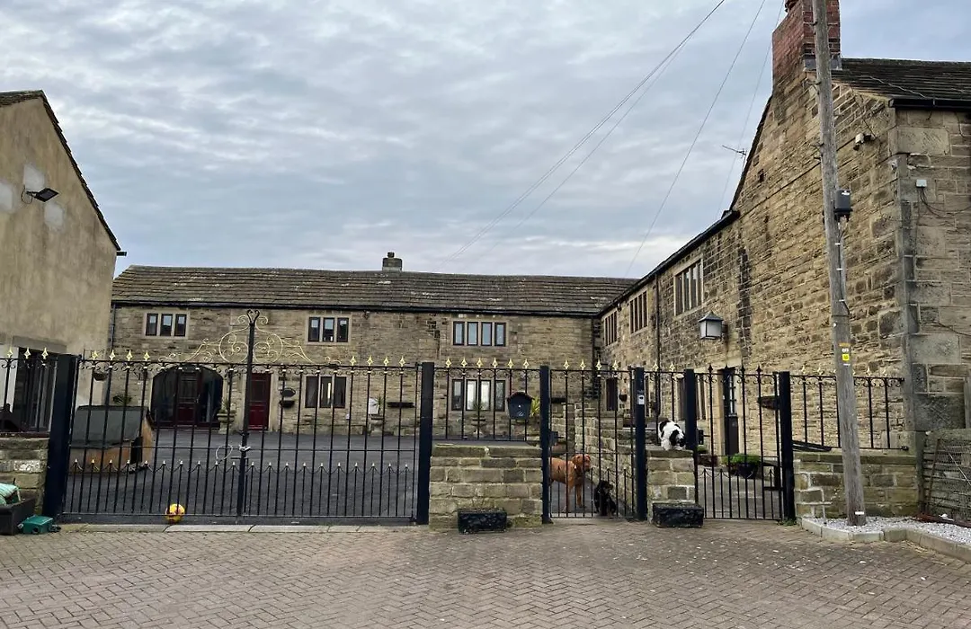 The Cottage, Cosy 2 Bedroom Pet Friendly Perfect For Contractors Free Secure Parking,Cctv-1