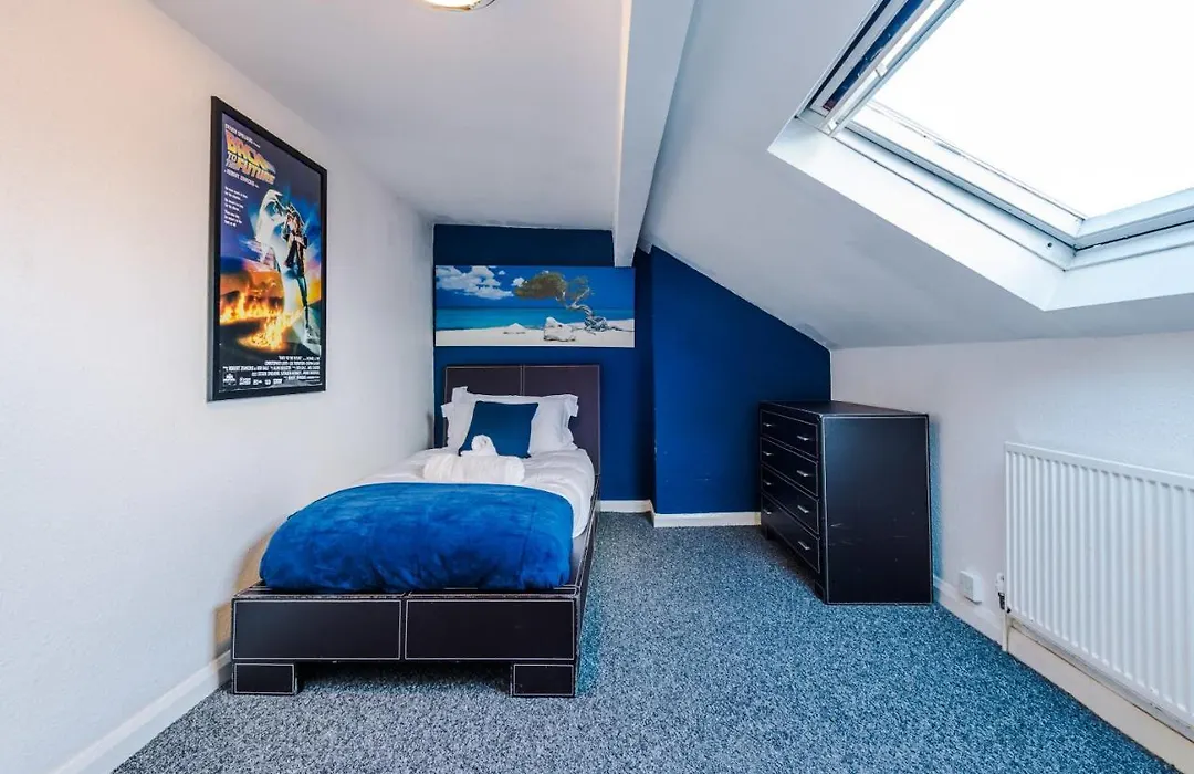 2 Bedroom House - Armley Leeds-1