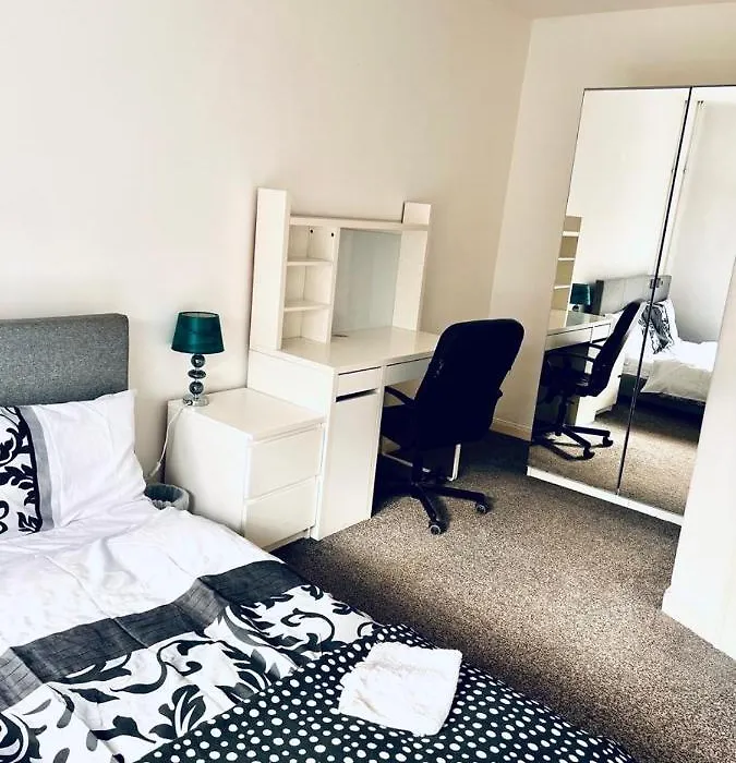 Private Room Close To Leeds University And City Centre-1