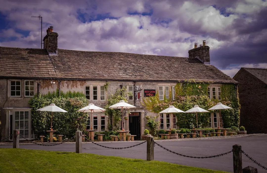 The Red Lion & Manor House-1