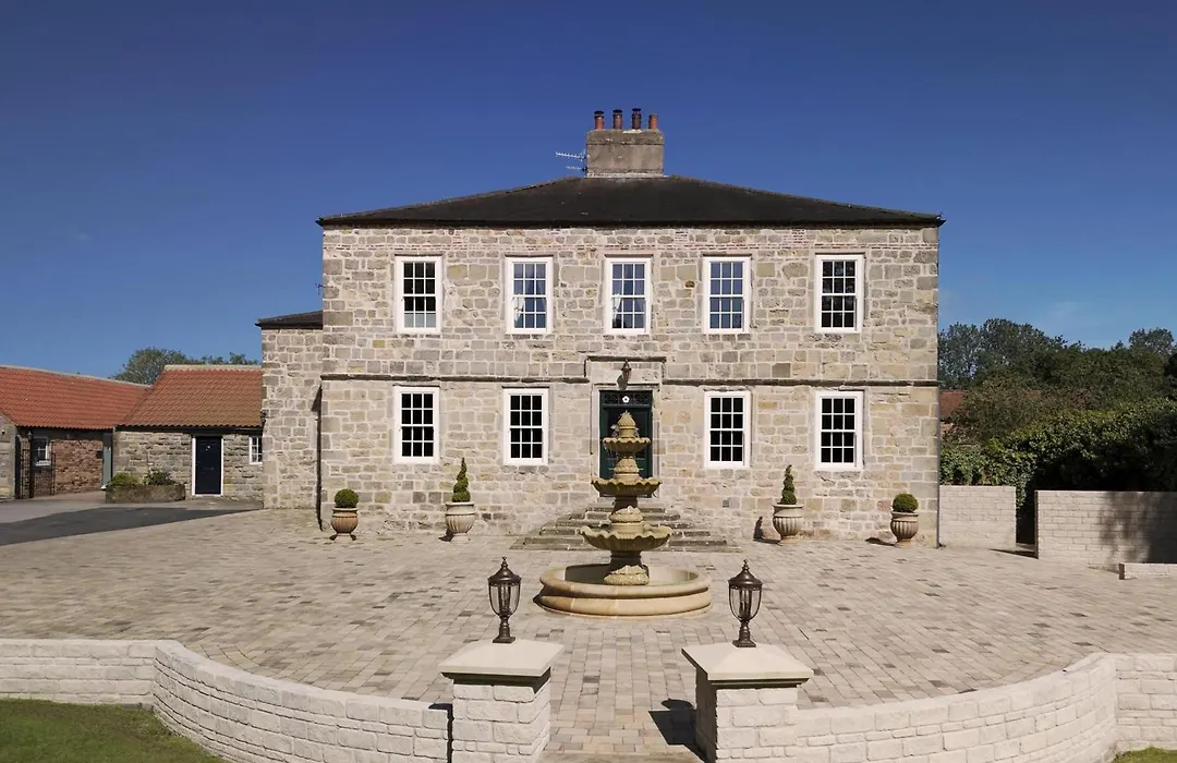 Killerby Old Hall With Hot Tub And Swimming Pool-1