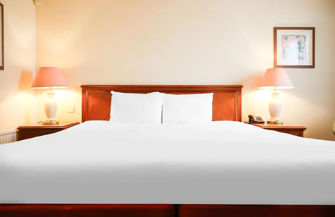 Tong Park Hotel-1