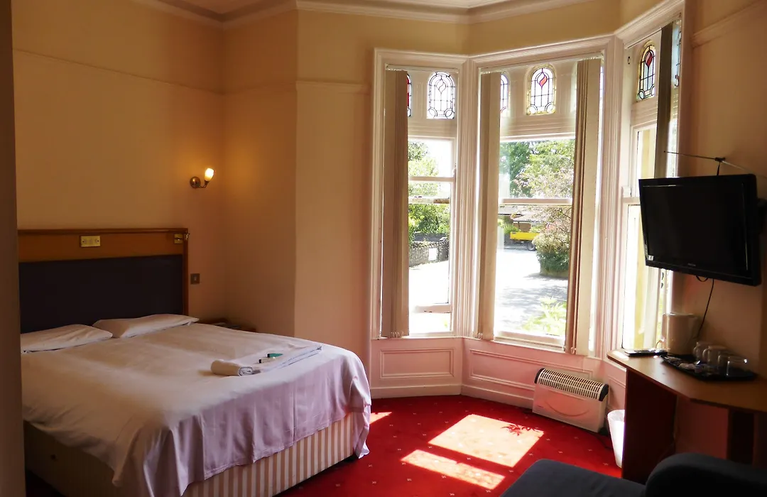 Old Vicarage Hotel-1