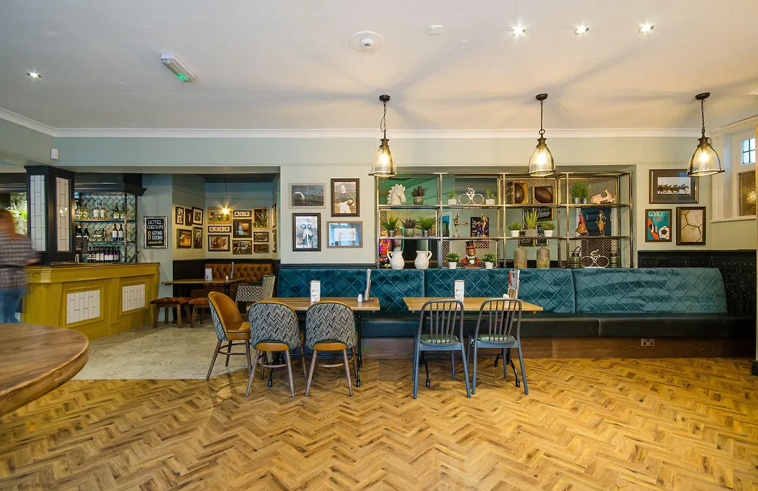 The Fox Inn-1