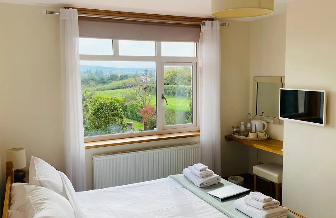Mooredge Guest House-1