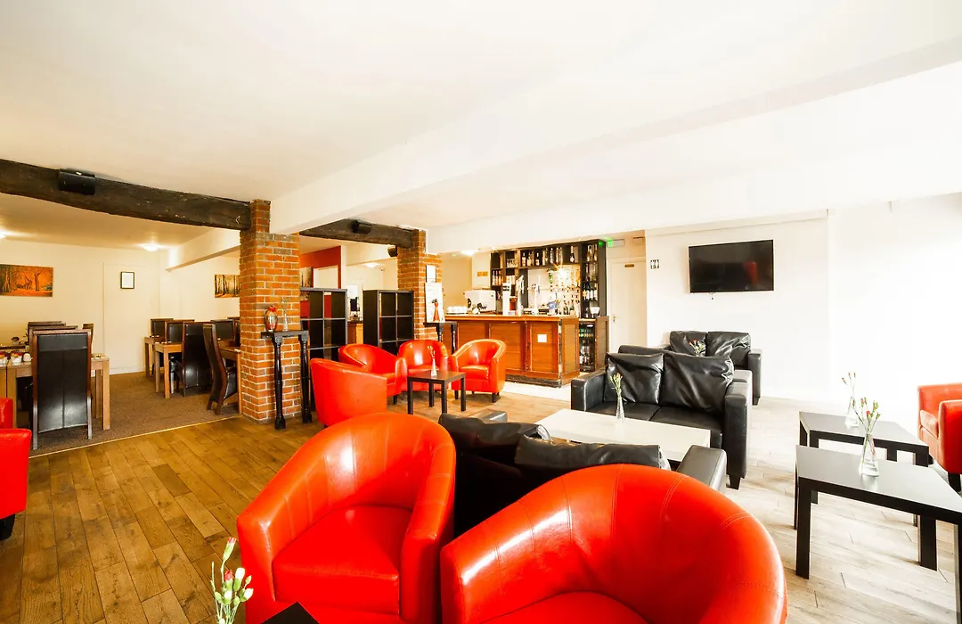 Oyo White Horse Lodge Hotel, East Thirsk-1