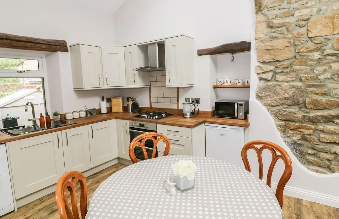 Rose Cottage-1