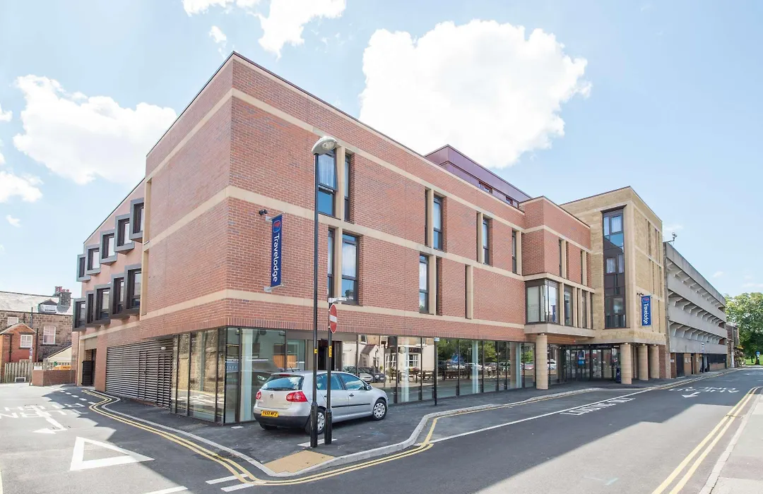 Travelodge Harrogate West Park-1