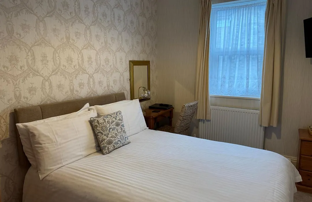 The Raincliffe Hotel-1