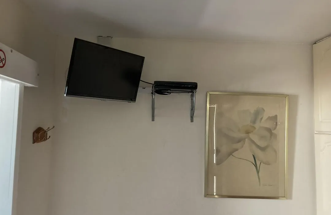 Harman Suites 1 & 2-1