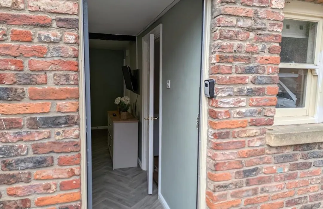Millers Cottage With Free Allocated Parking-1