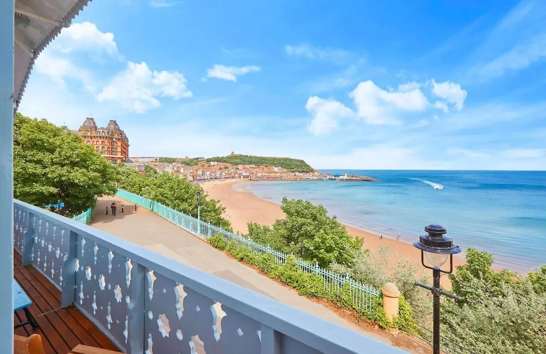The Spa Chalet Scarborough Hot Tub, Pool, Gym, Beach Location-1