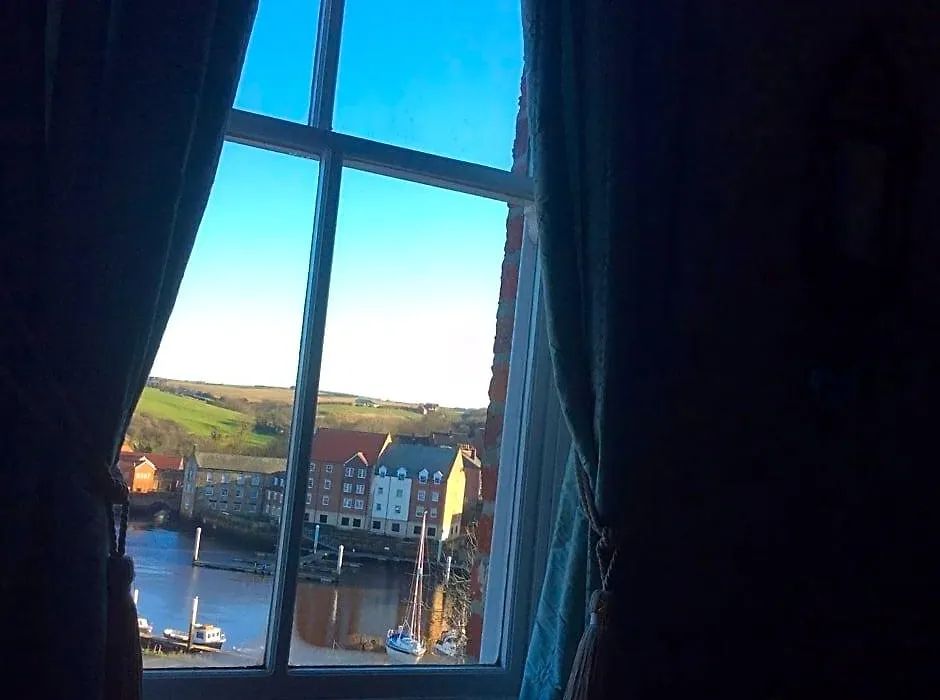Abbey And Esk Bed And Breakfast-1