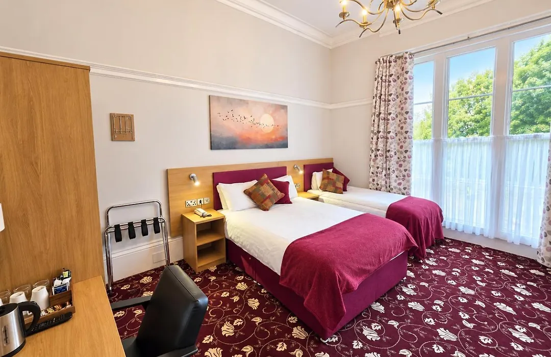 Edgerton Hotel - Ample Free Parking - 24 Hour Reception-1