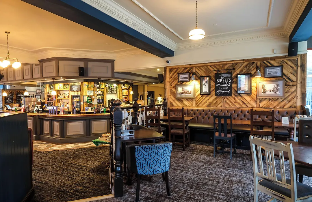Brentwood Inn By Greene King Inns-1