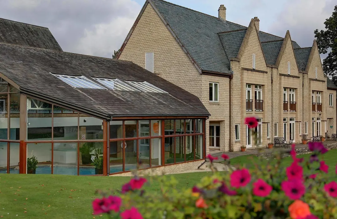 Mercure Sheffield Kenwood Hall & Spa-1