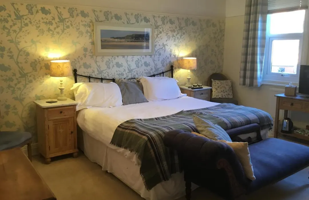 Lee-Side B&B-1