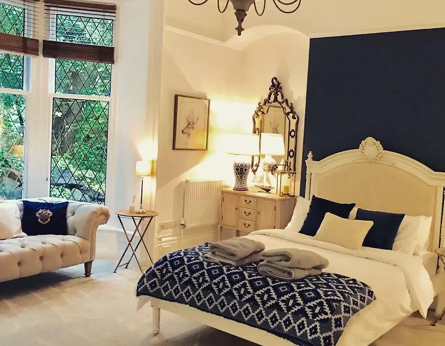 Ranmoor Serviced Apartments - The Courtyard Suite-1