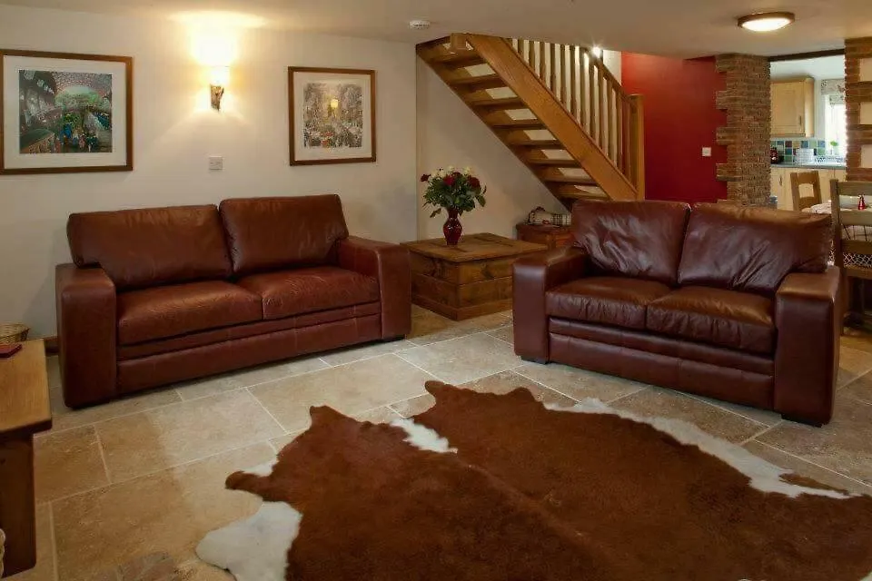 Squeak Cottage-1