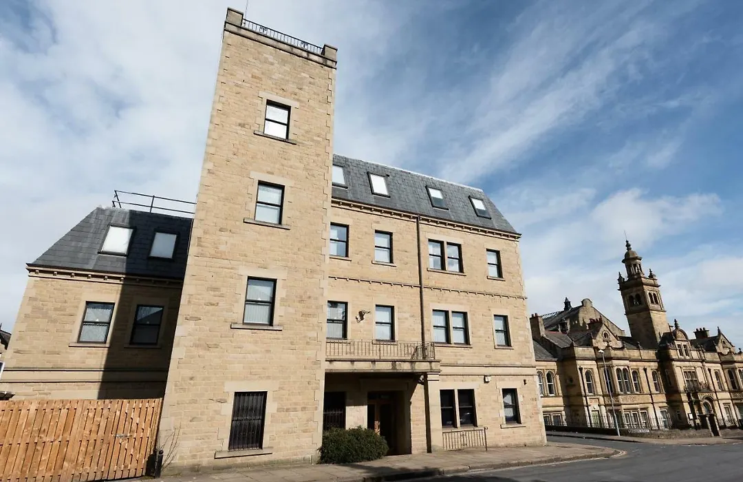 Halifax House, Studio Apartment 213-1