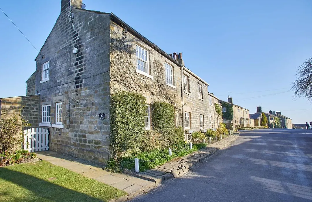 Host & Stay - Tithe Cottage-1