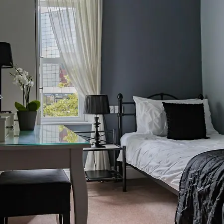 Scotia House - Beautifully Presented Accommodation-3