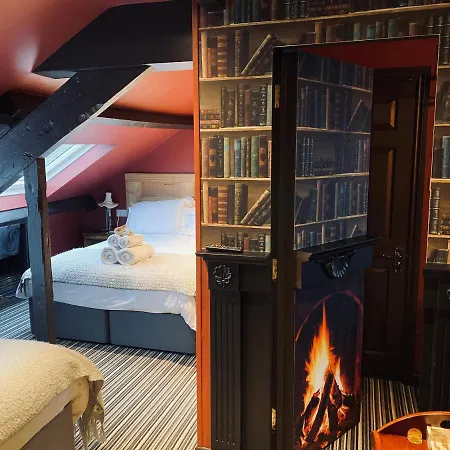 Minster Walk Guesthouse-2