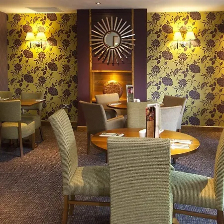 Premier Inn Bradford Central-3