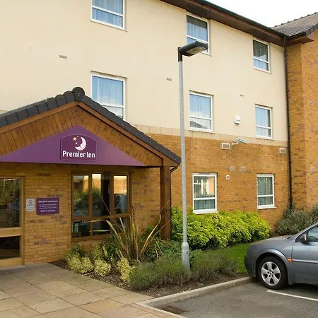 Premier Inn Wakefield City North-2